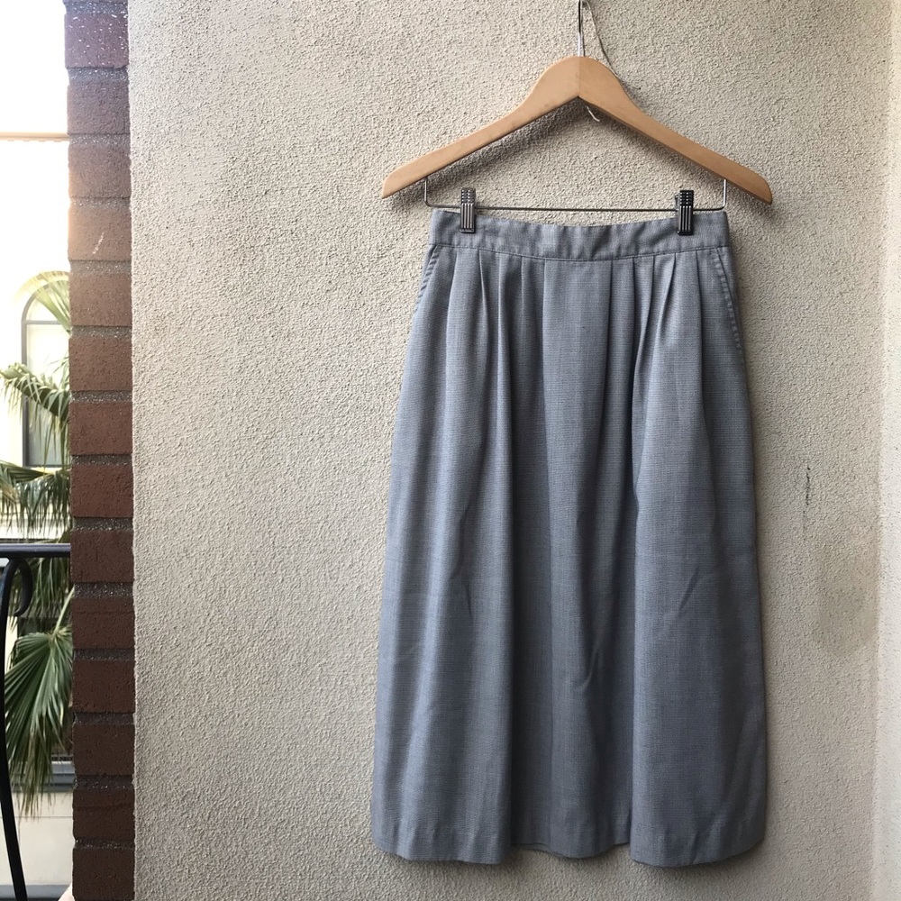 New In - Picture 15 of 16